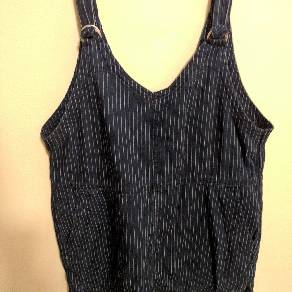 American eagle short overalls